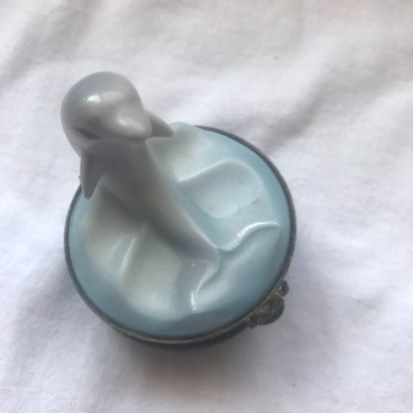 Limoge Dolphin Pillbox, jewerly, trinkets - Picture 4 of 8